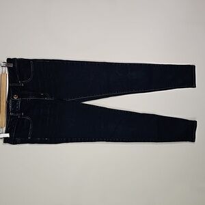 American Eagle super stretch dark wash size 8 jeggings